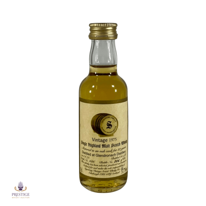Glendronach 1975 22 Year Old - Signatory Vintage 5cl
