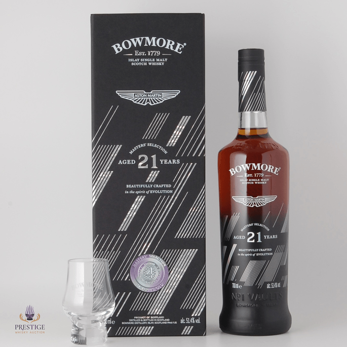 Bowmore 21 Year Old - Aston Martin Master's Selection #4 & Bowmore Glass