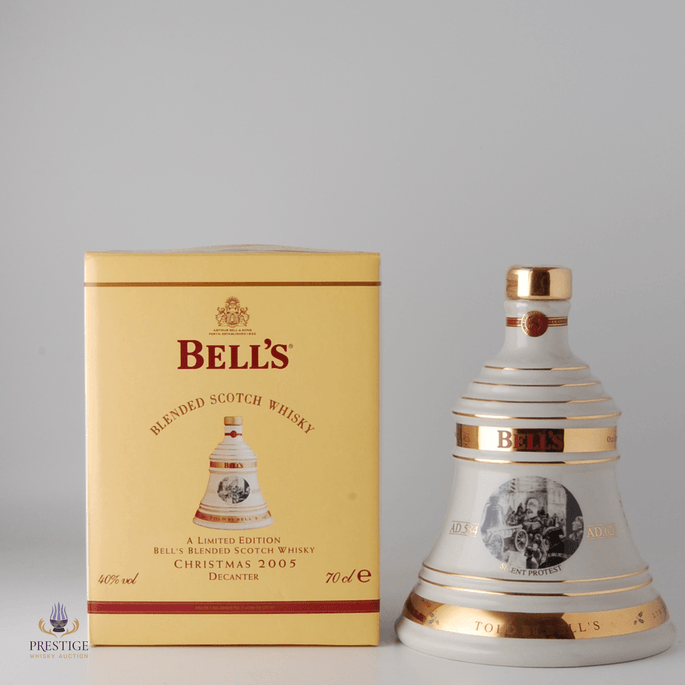 Bell's Decanter - Christmas 2005